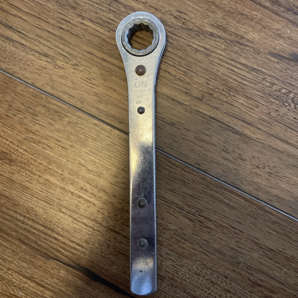 Vintage Snap-on ratcheting box wrench